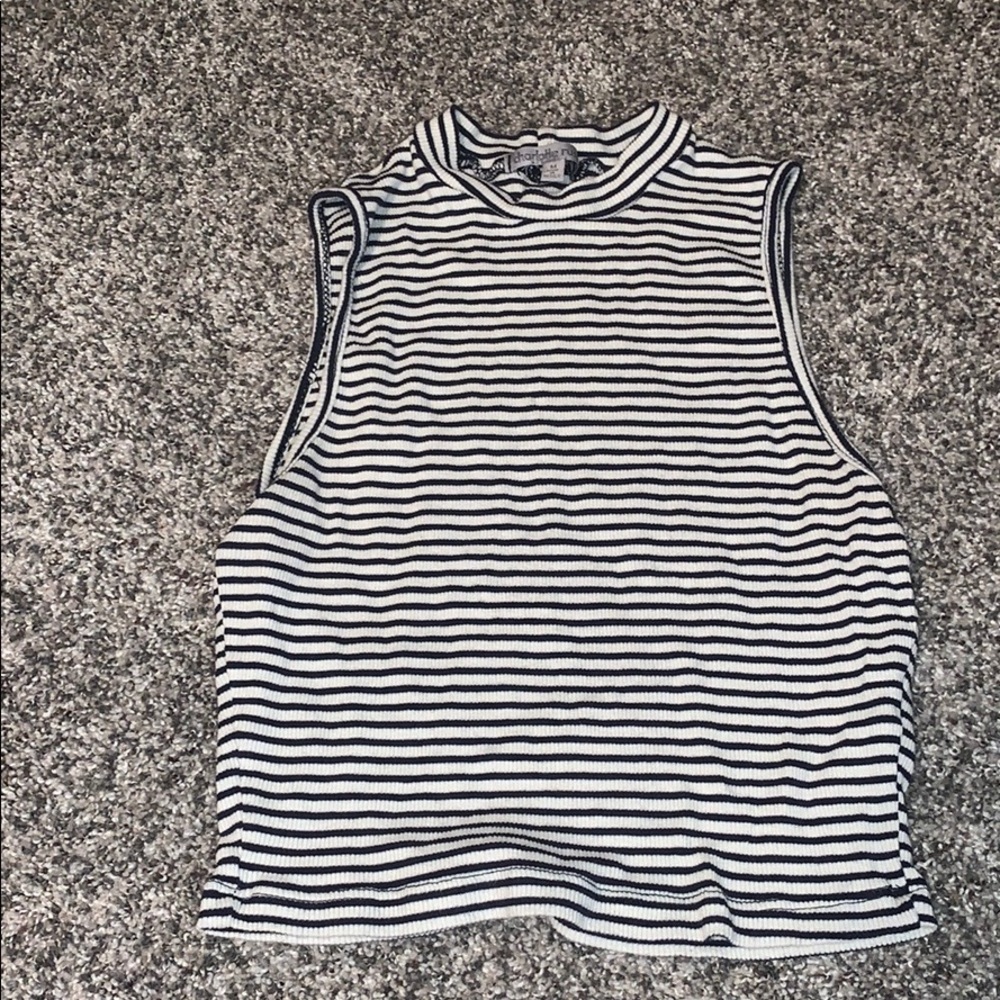 crop top